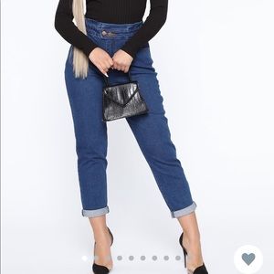 Fashion Nova Motivate Me High Rise Mom Jeans NBW